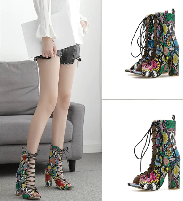 Savannah Hollow Heel