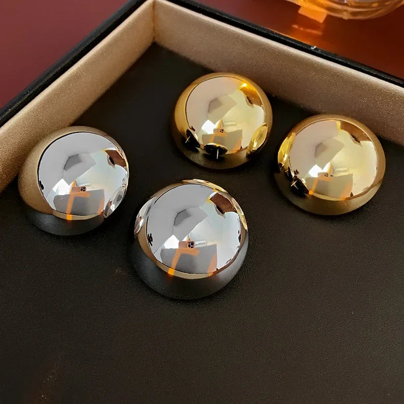 Eliza Round Earrings