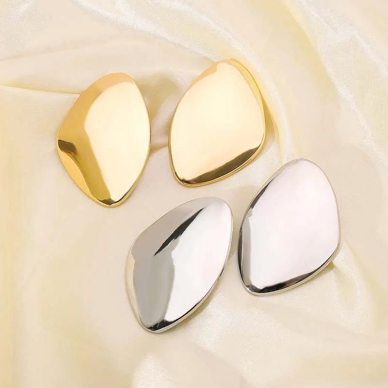 Elsie Oval Dangle Earrings
