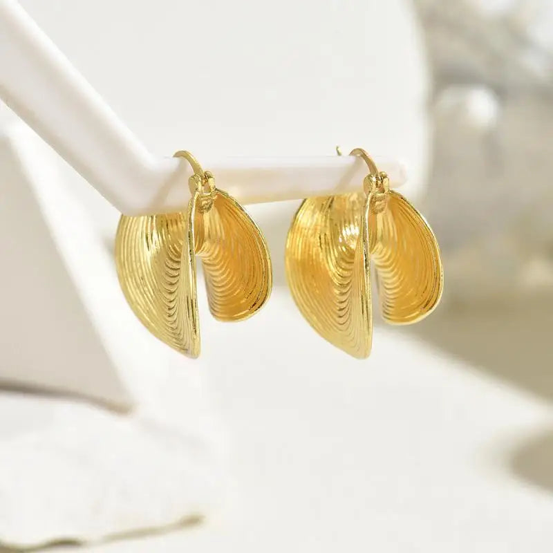 Sloane Buckle Earrings