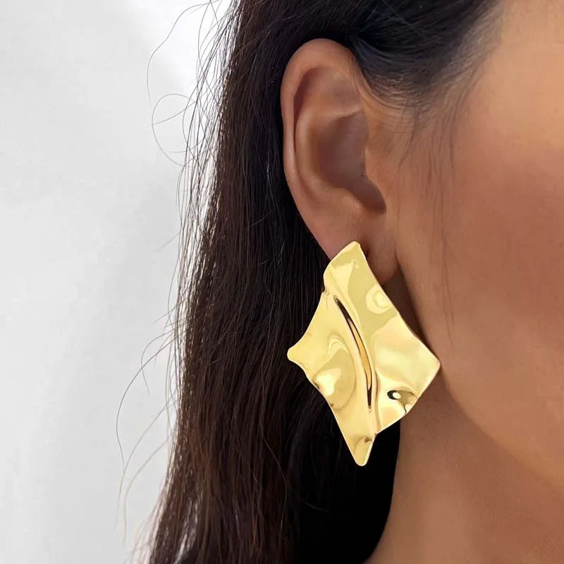 Elsie Oval Dangle Earrings