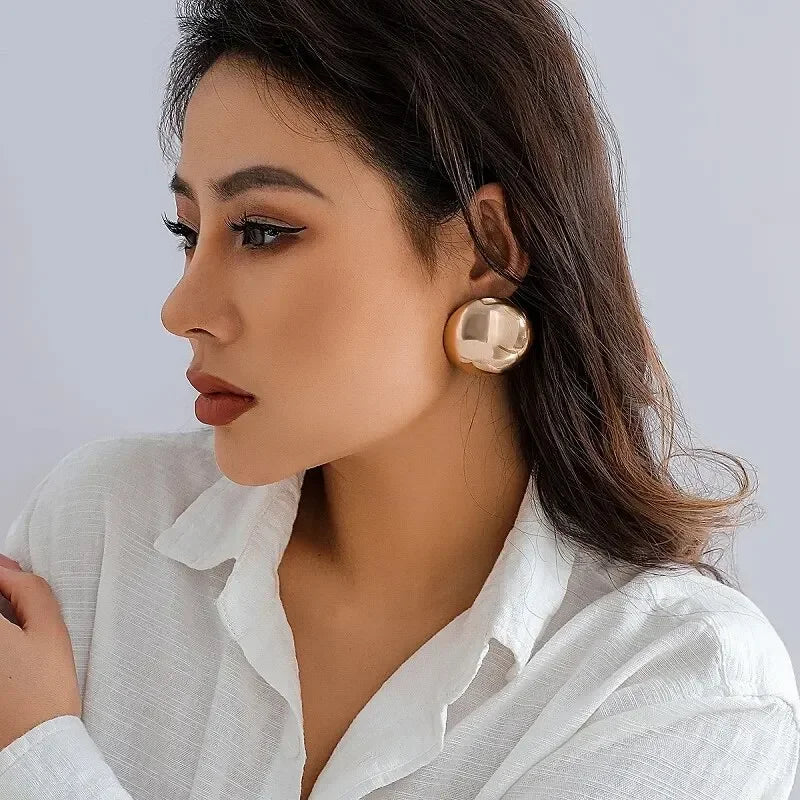 Eliza Round Earrings