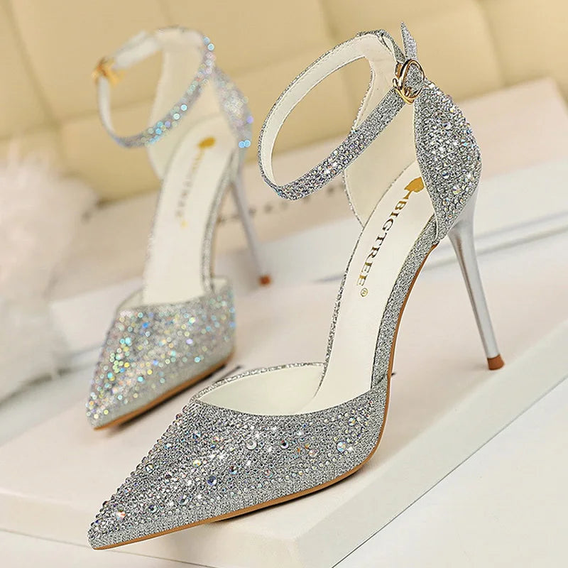 Nura Shiny Stiletto Pumps