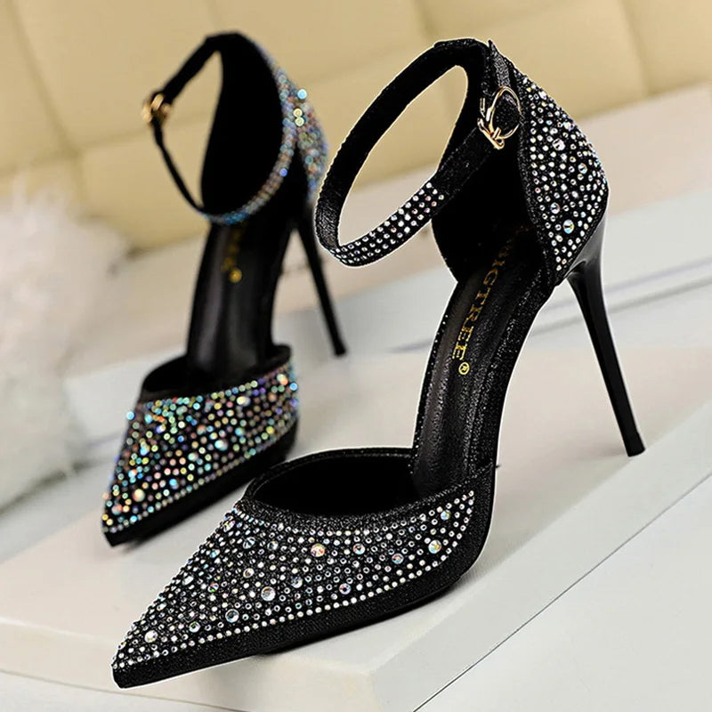 Nura Shiny Stiletto Pumps