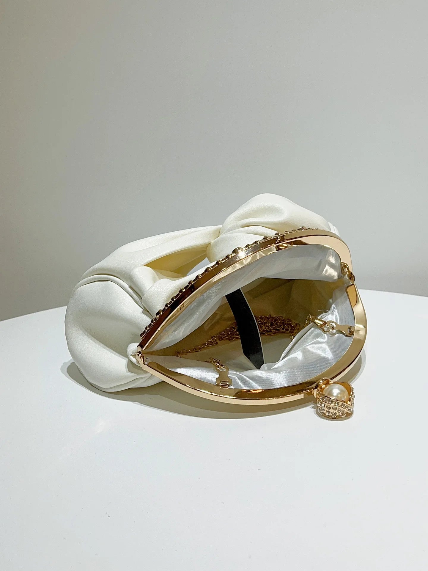 Mackenzie Clutch Bags