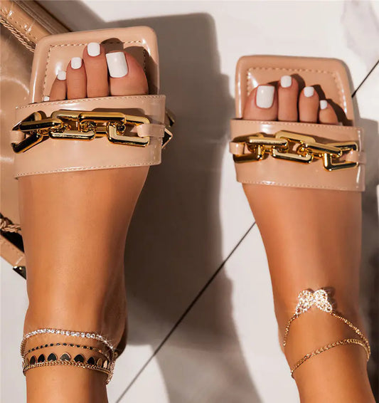 Leon Flat Sandals